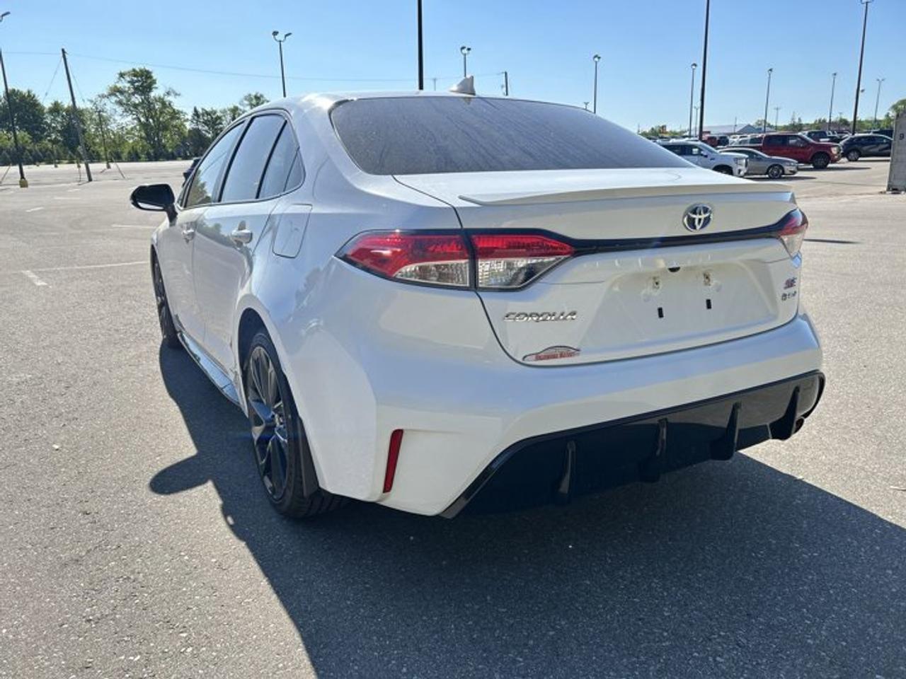 2025 Toyota Corolla SE 2WD | Sunroof | Heated Steering Wheel Photo
