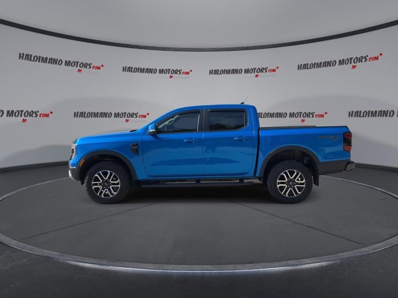 2025 Ford Ranger LARIAT SuperCrew 5' Box 4WD | No Accidents | Leather Seats Photo