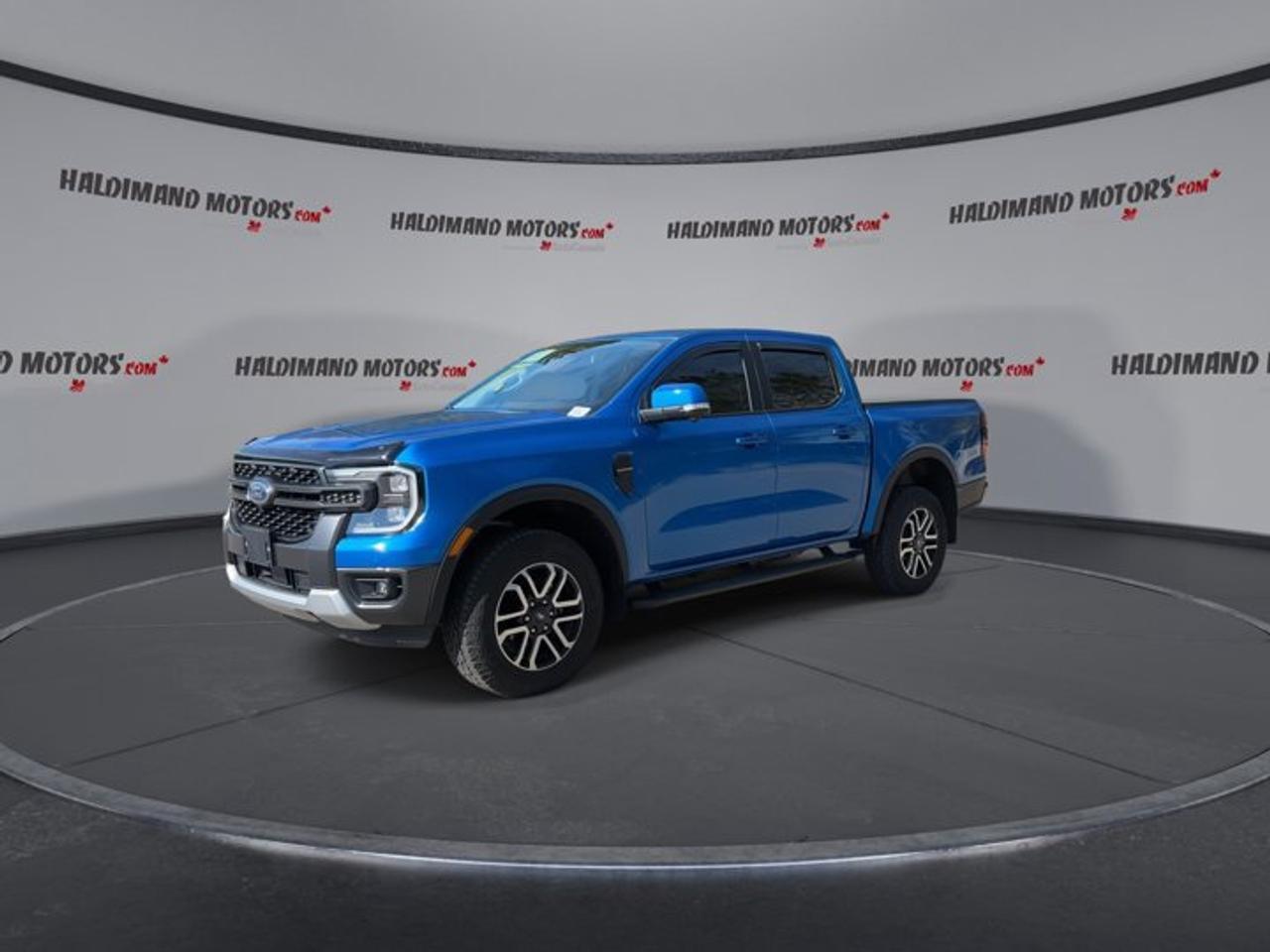 2025 Ford Ranger LARIAT SuperCrew 5' Box 4WD | No Accidents | Leather Seats Photo3