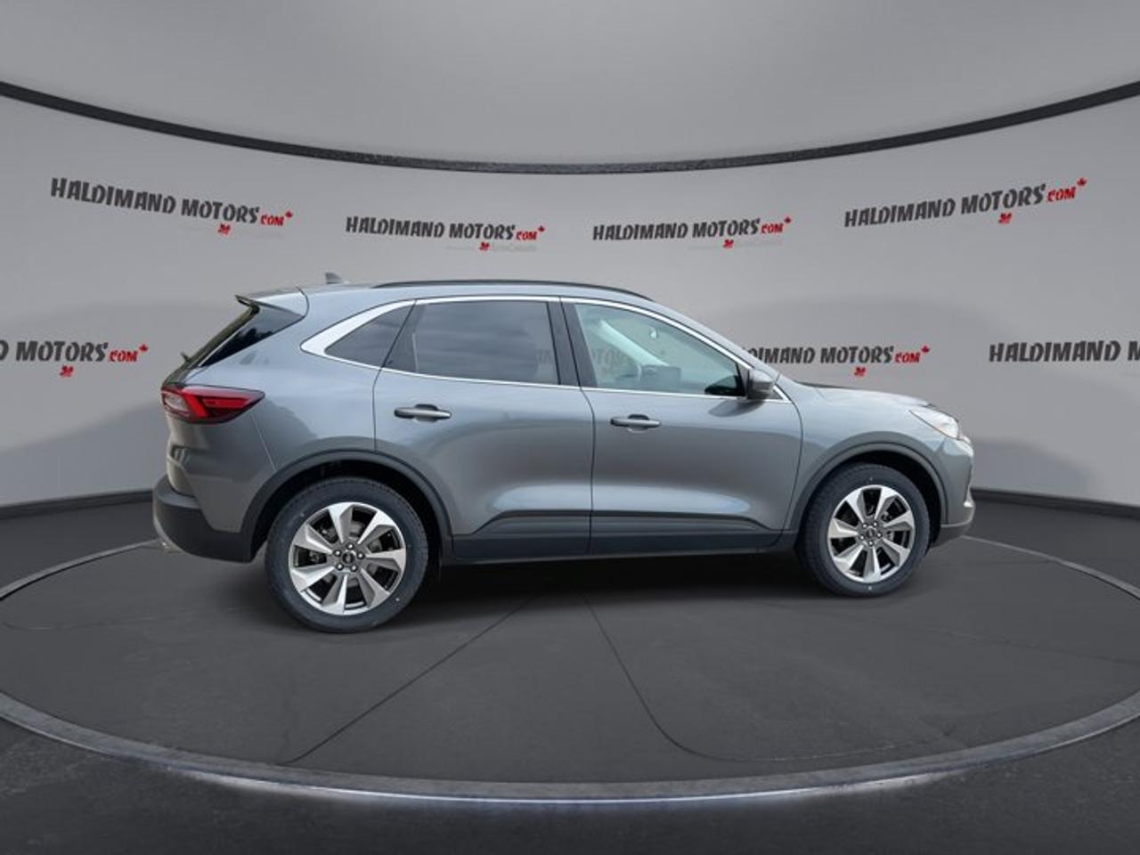 2025 Ford Escape Platinum AWD | Leather Seats Photo