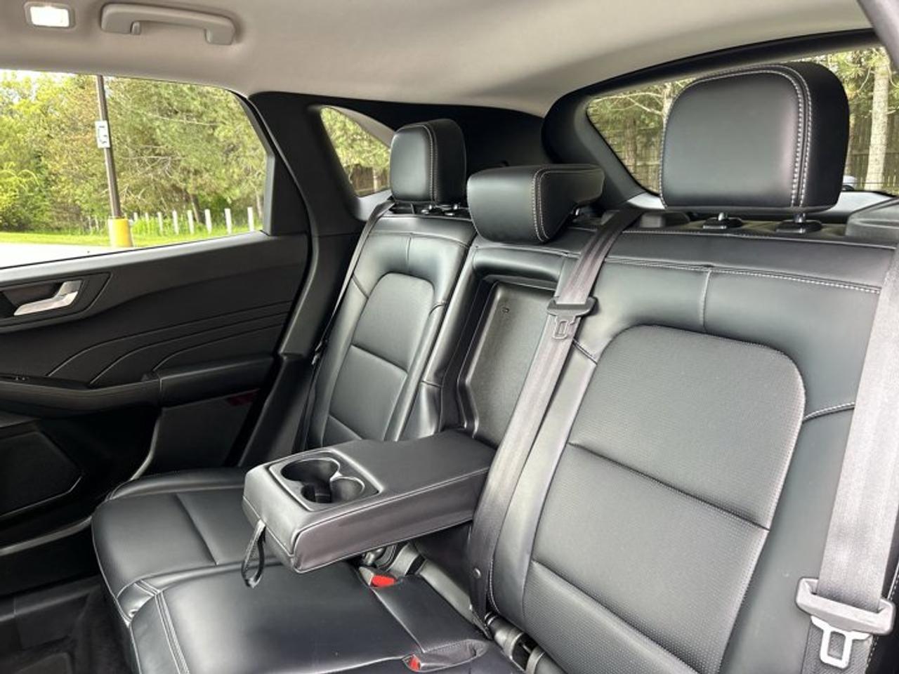 2025 Ford Escape Platinum AWD | Leather Seats Photo
