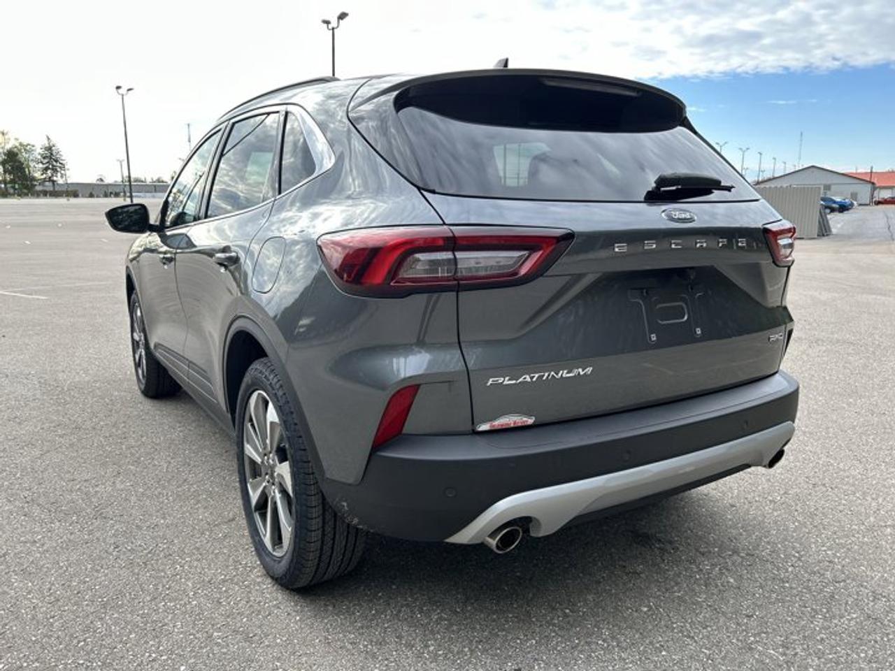 2025 Ford Escape Platinum AWD | Leather Seats Photo