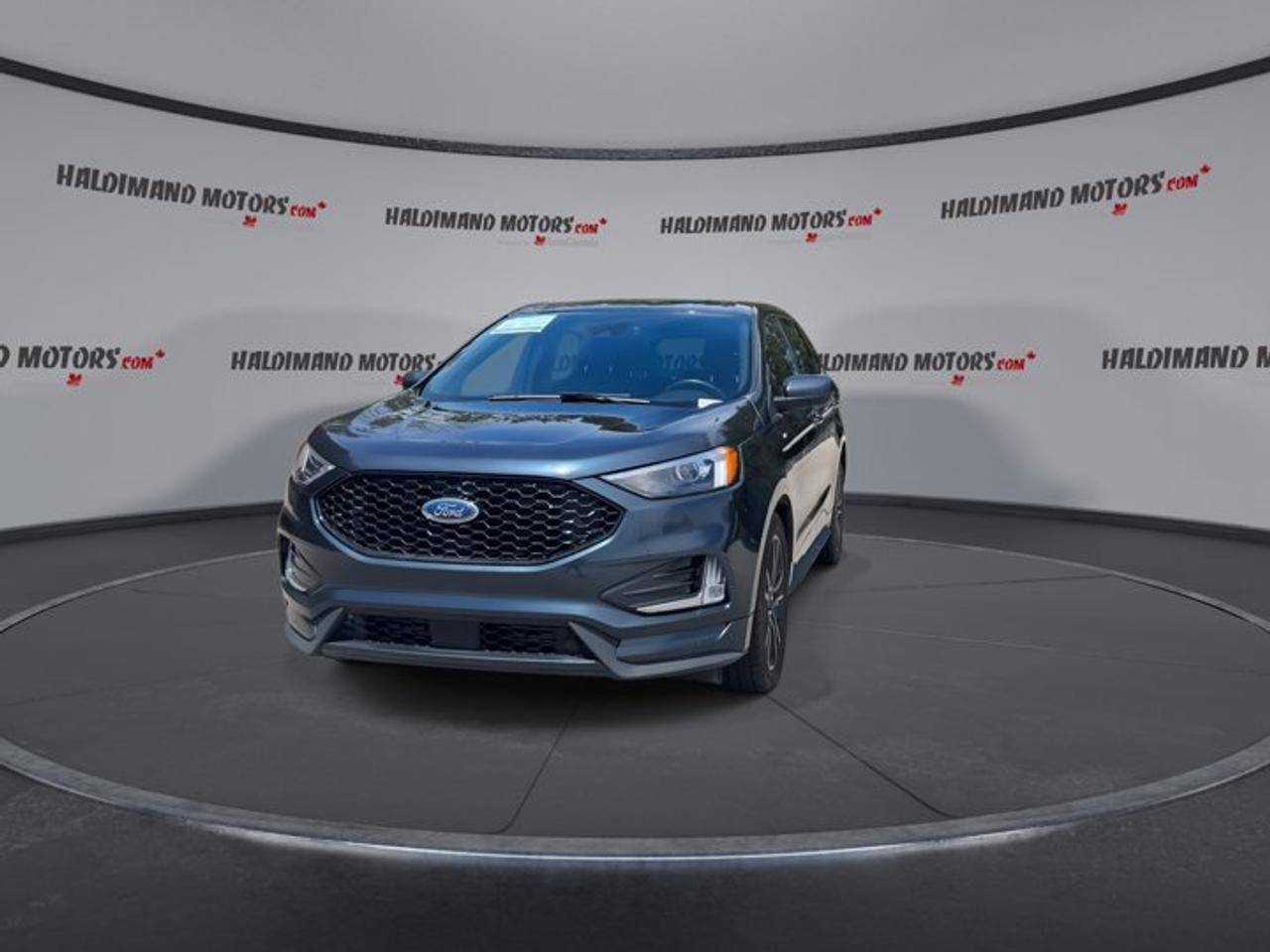 2024 Ford Edge ST Line AWD | One Owner | No Accidents | Heated Steering Wheel Photo3