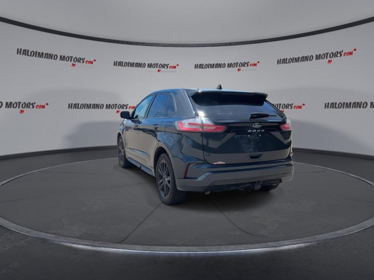 2024 Ford Edge ST Line AWD | One Owner | No Accidents | Heated Steering Wheel Photo