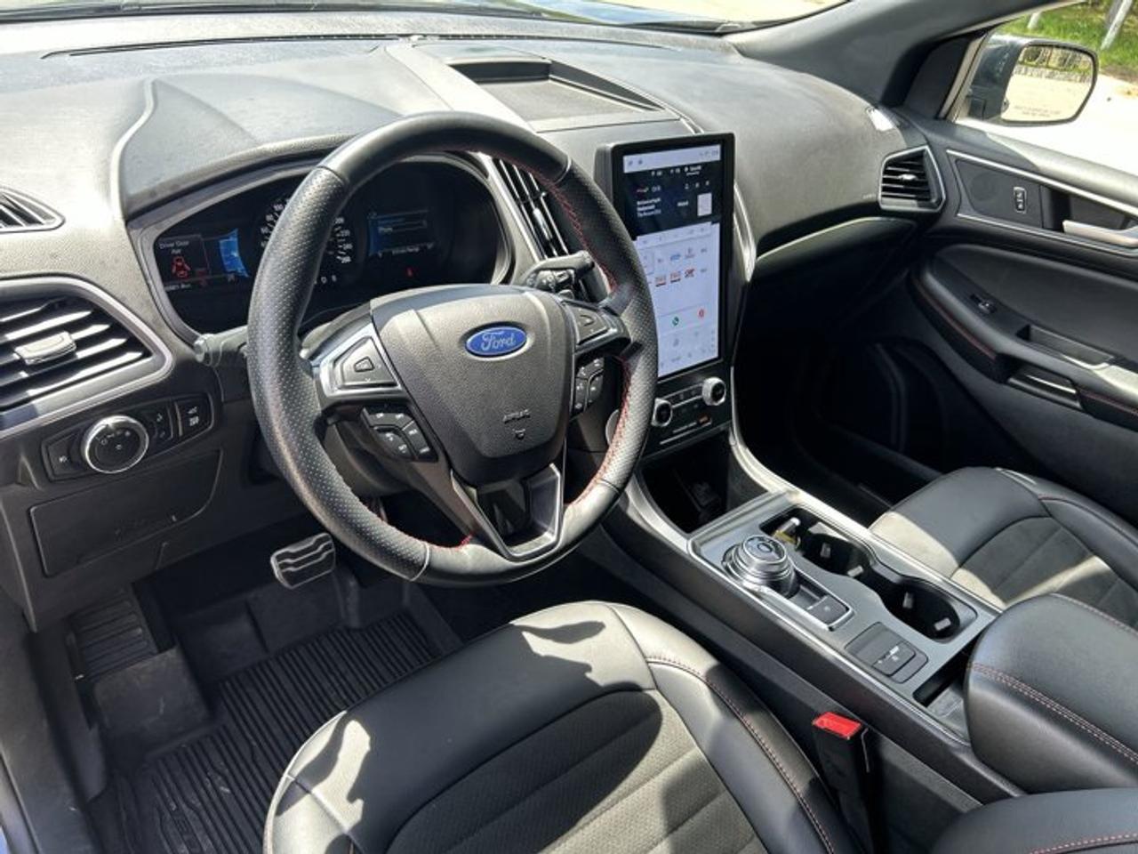 2024 Ford Edge ST Line AWD | One Owner | No Accidents | Heated Steering Wheel Photo