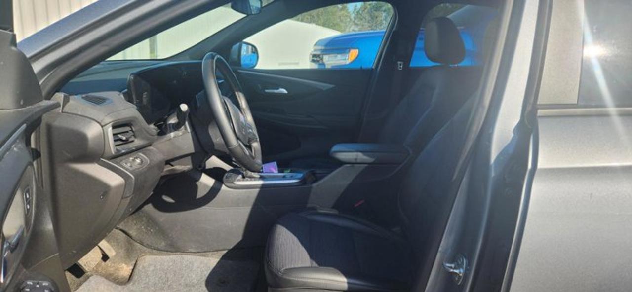 2024 Buick Envista Preferred FWD | One Owner | No Accidents | Heated Steering Photo