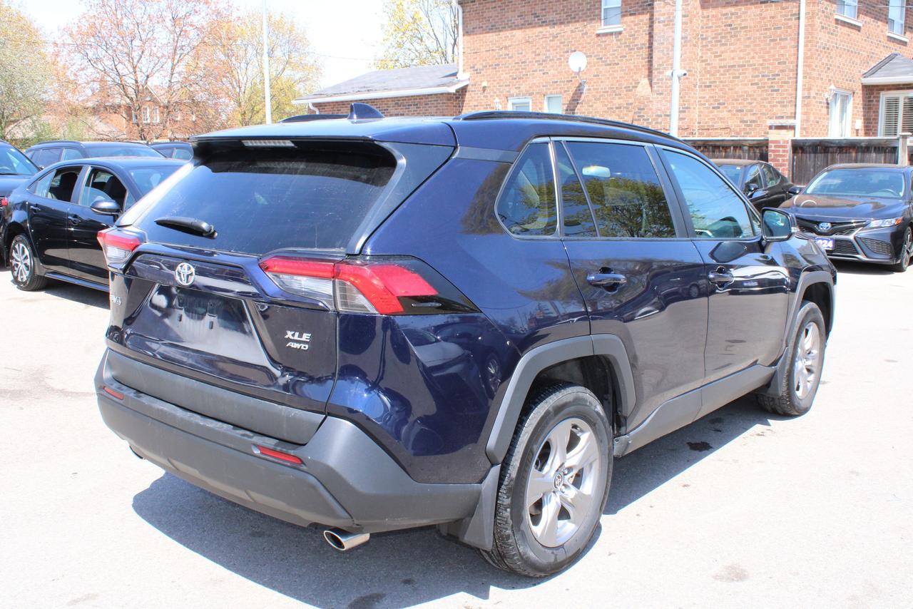 2024 Toyota RAV4 XLE Photo