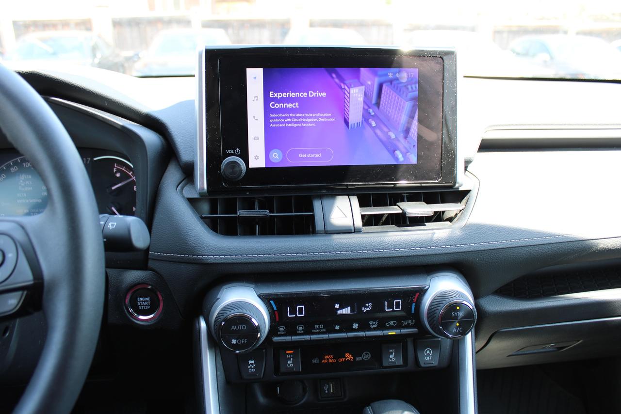 2024 Toyota RAV4 XLE Photo