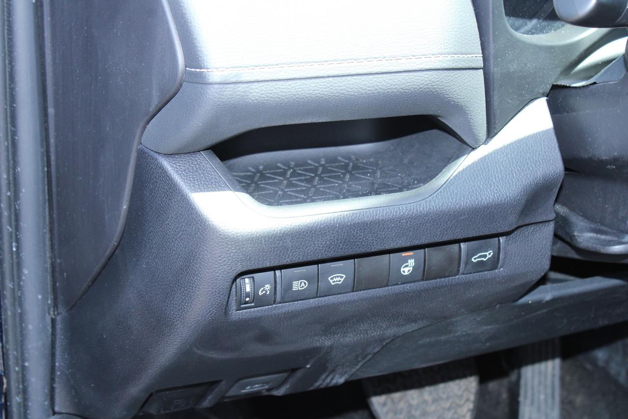 2024 Toyota RAV4 XLE Photo