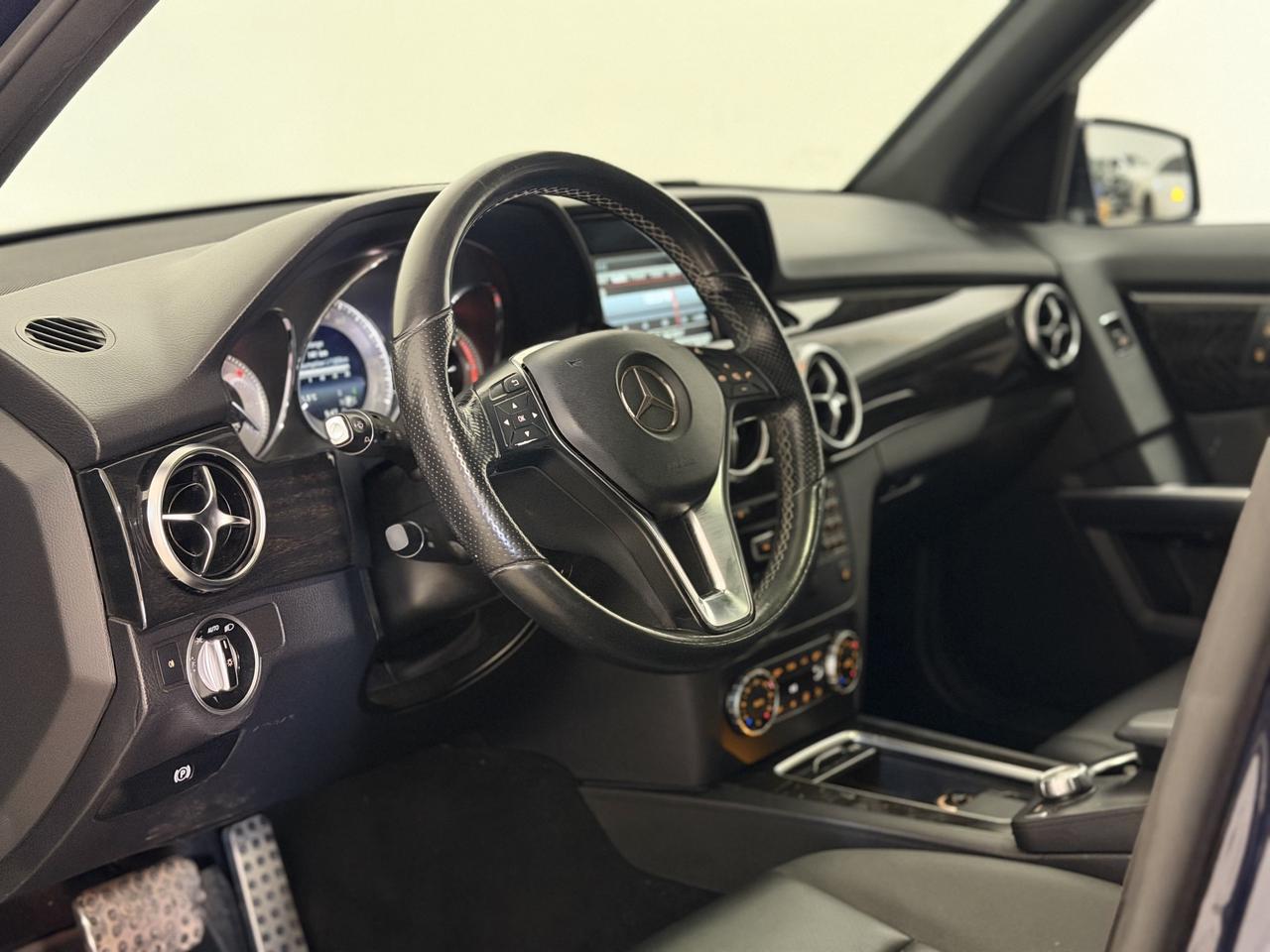 2015 Mercedes-Benz GLK-Class 4MATIC 4DR GLK 250 BLUETEC Photo