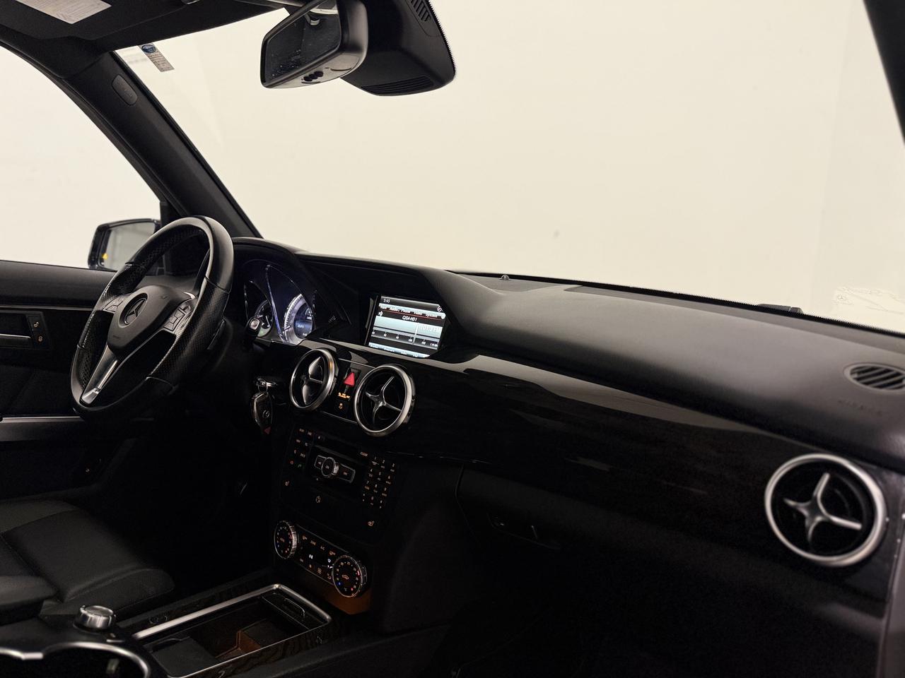 2015 Mercedes-Benz GLK-Class 4MATIC 4DR GLK 250 BLUETEC Photo