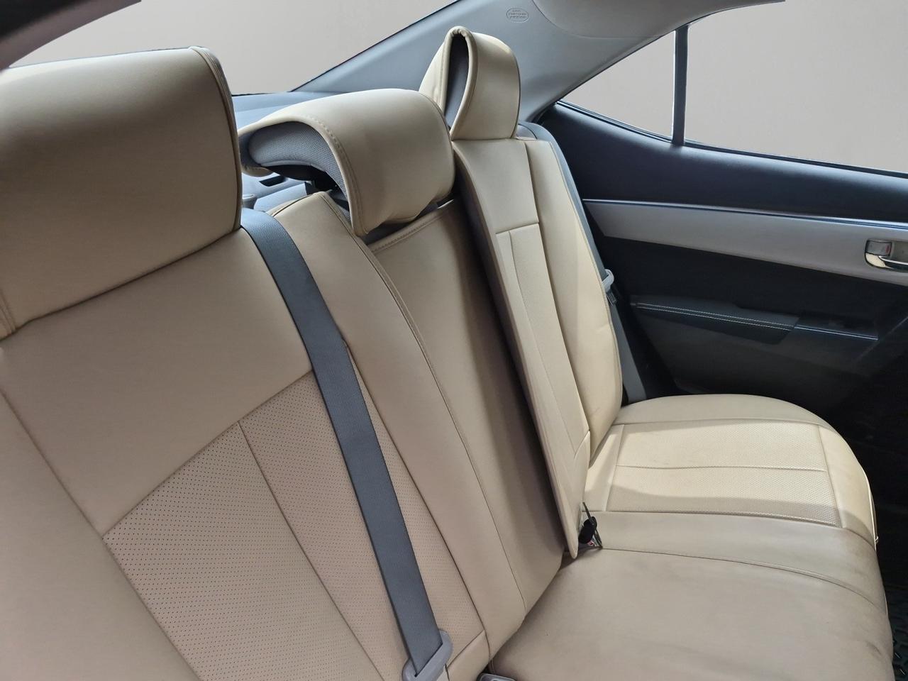 2016 Toyota Corolla LE Photo