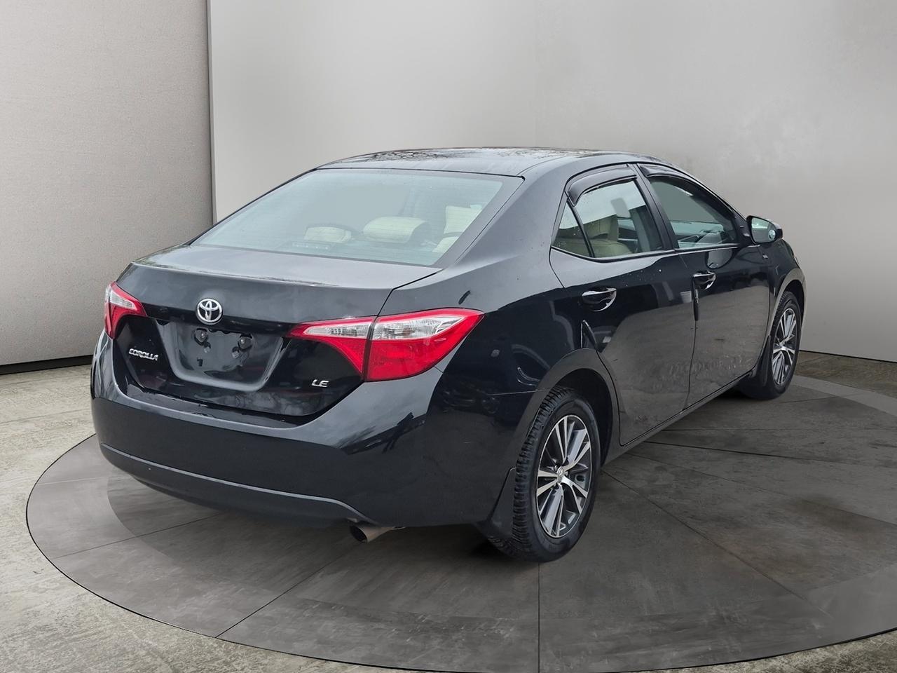 2016 Toyota Corolla LE Photo
