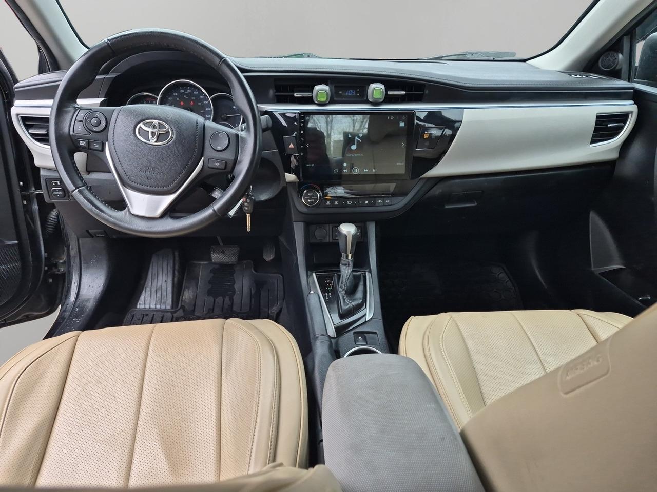 2016 Toyota Corolla LE Photo