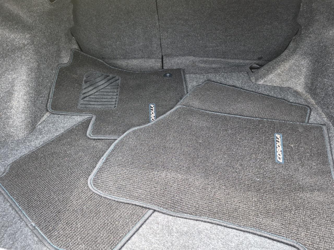 2016 Toyota Corolla LE Photo