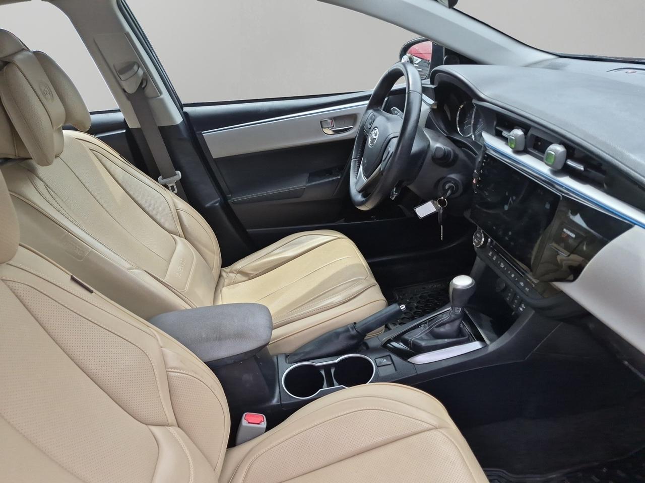 2016 Toyota Corolla LE Photo