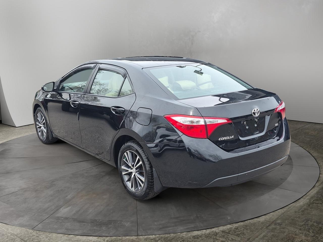 2016 Toyota Corolla LE Photo