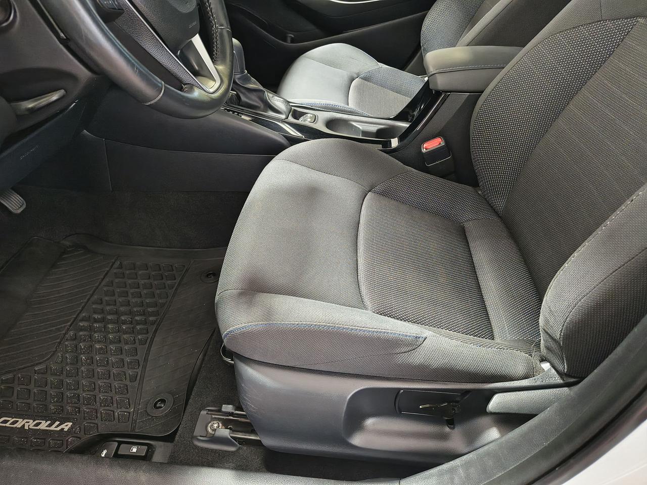 2021 Toyota Corolla SE Photo