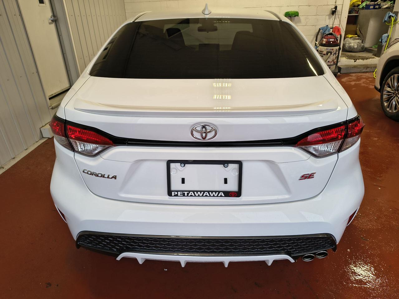 2021 Toyota Corolla SE Photo0