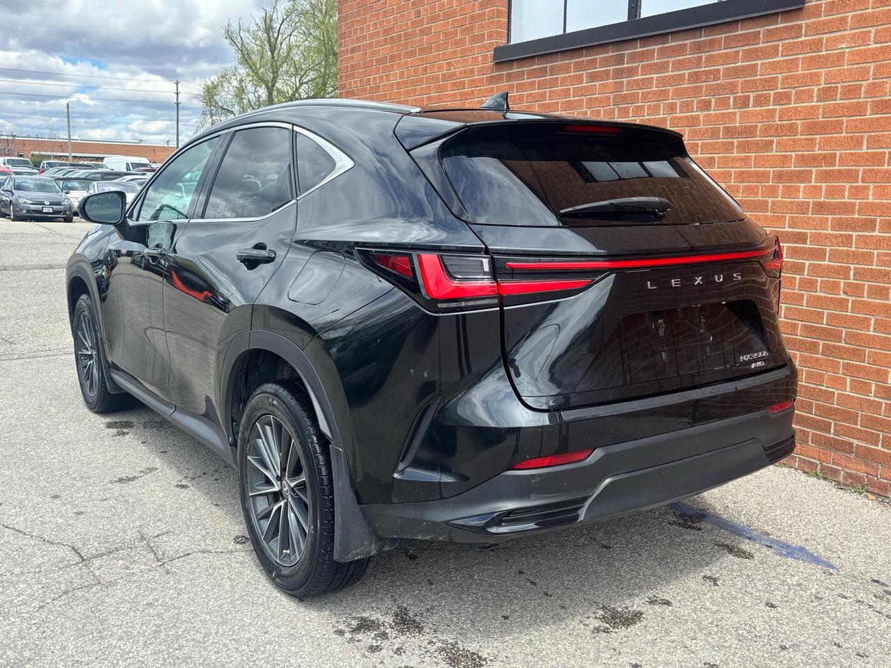 2022 Lexus NX 350h NX 350h AWD Photo