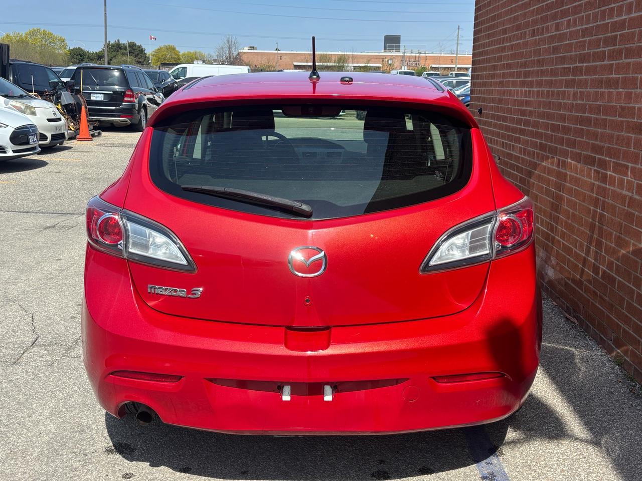 2012 Mazda MAZDA3 4dr HB Sport GX Photo4