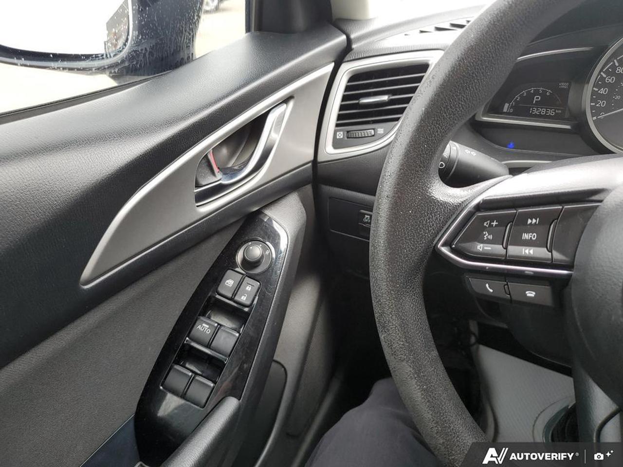 2017 Mazda MAZDA3 4dr Sdn Auto GX-BACK UP CAMERA-BLUETOOTH Photo