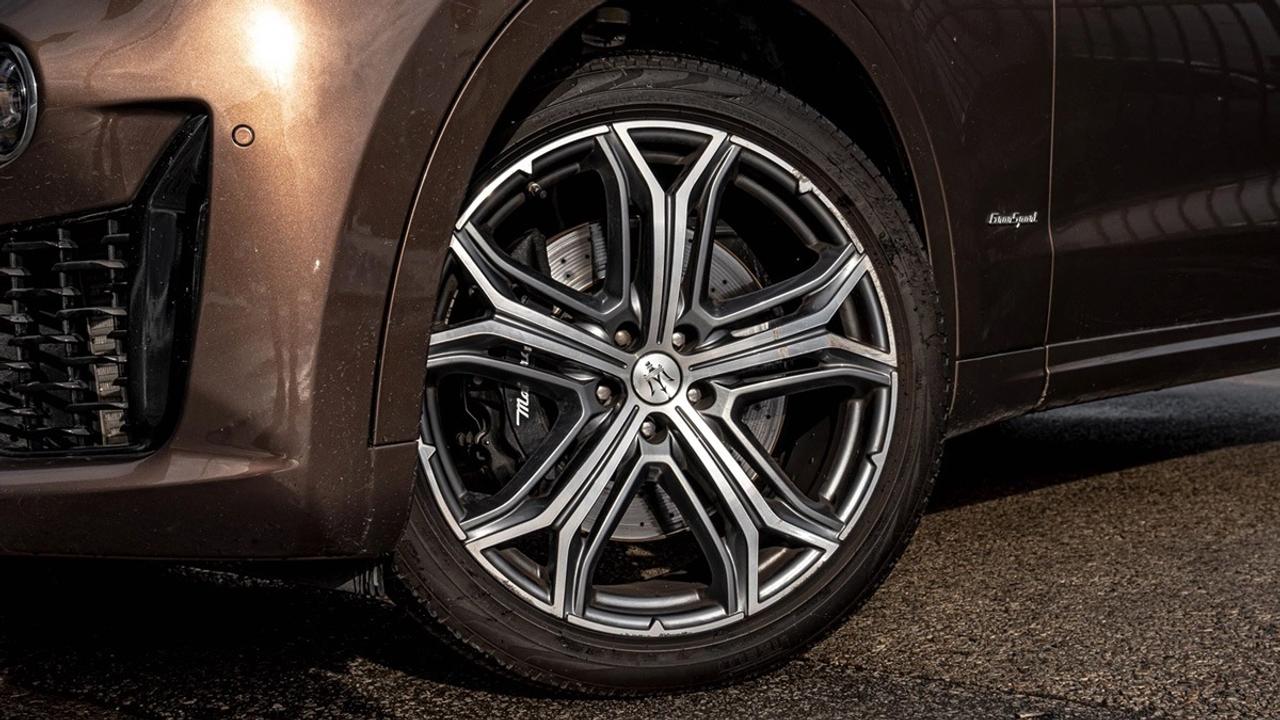 2020 Maserati Levante S GranSport AWD |NAVI|PANO|WOOD TRIM| Photo2