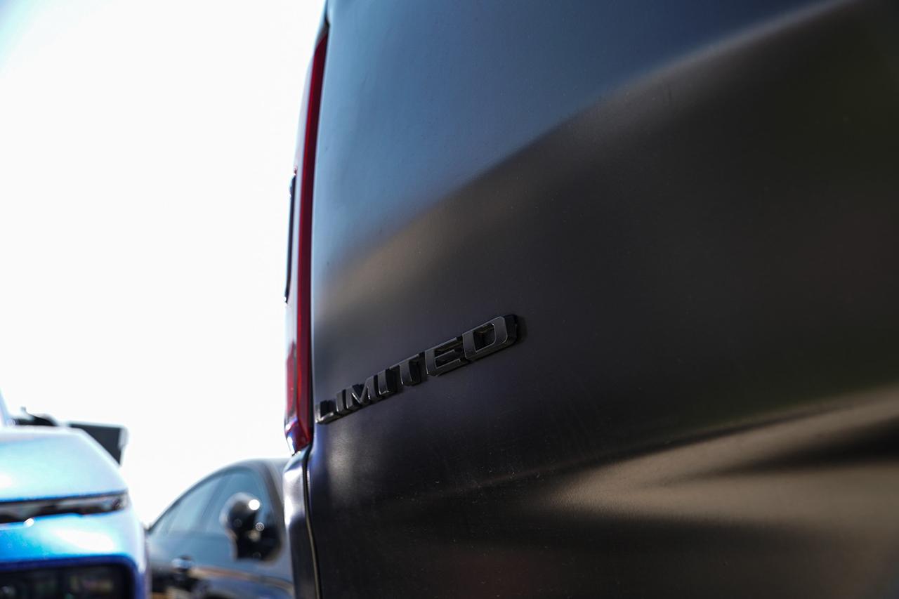 2019 RAM 1500 Limited HEMI|PANO|12" SCREEN|NAVI|360 CAM| Photo4