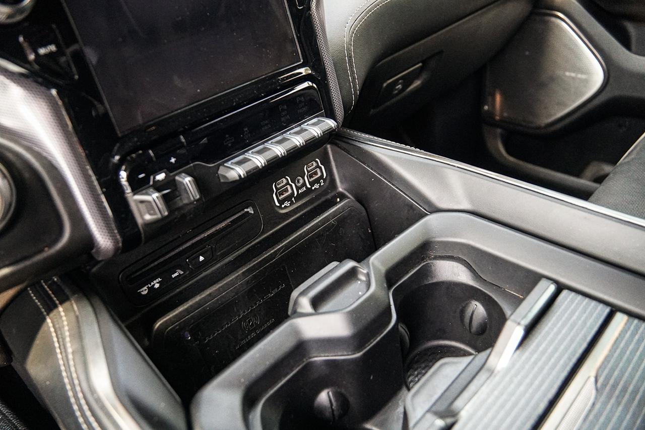2019 RAM 1500 Limited HEMI|PANO|12" SCREEN|NAVI|360 CAM| Photo