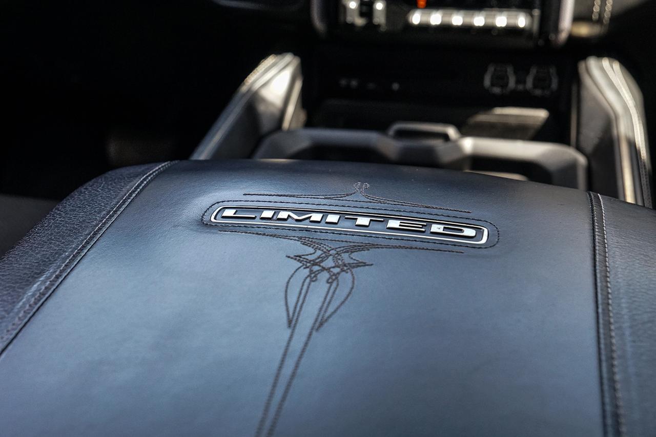 2019 RAM 1500 Limited HEMI|PANO|12" SCREEN|NAVI|360 CAM| Photo