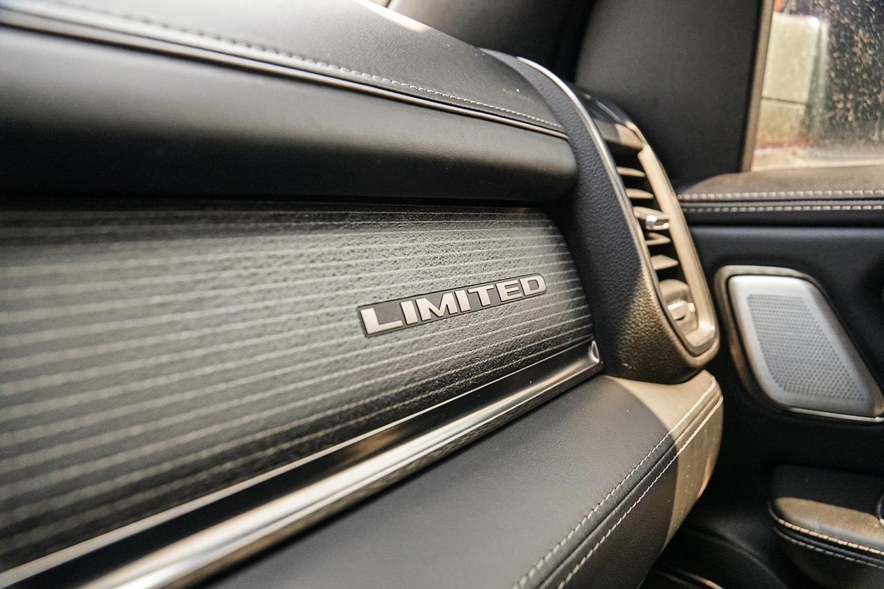 2019 RAM 1500 Limited HEMI|PANO|12" SCREEN|NAVI|360 CAM| Photo