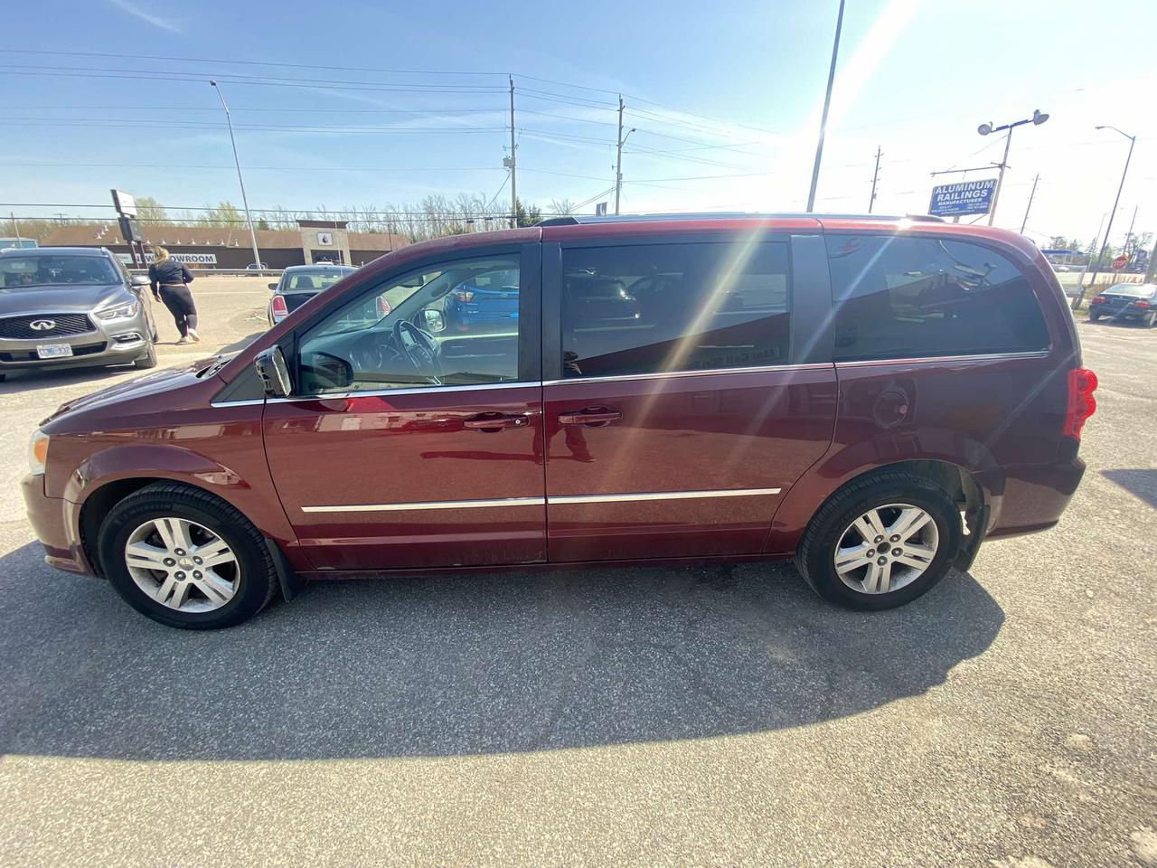 2017 Dodge Grand Caravan 4dr Wgn Crew Photo3