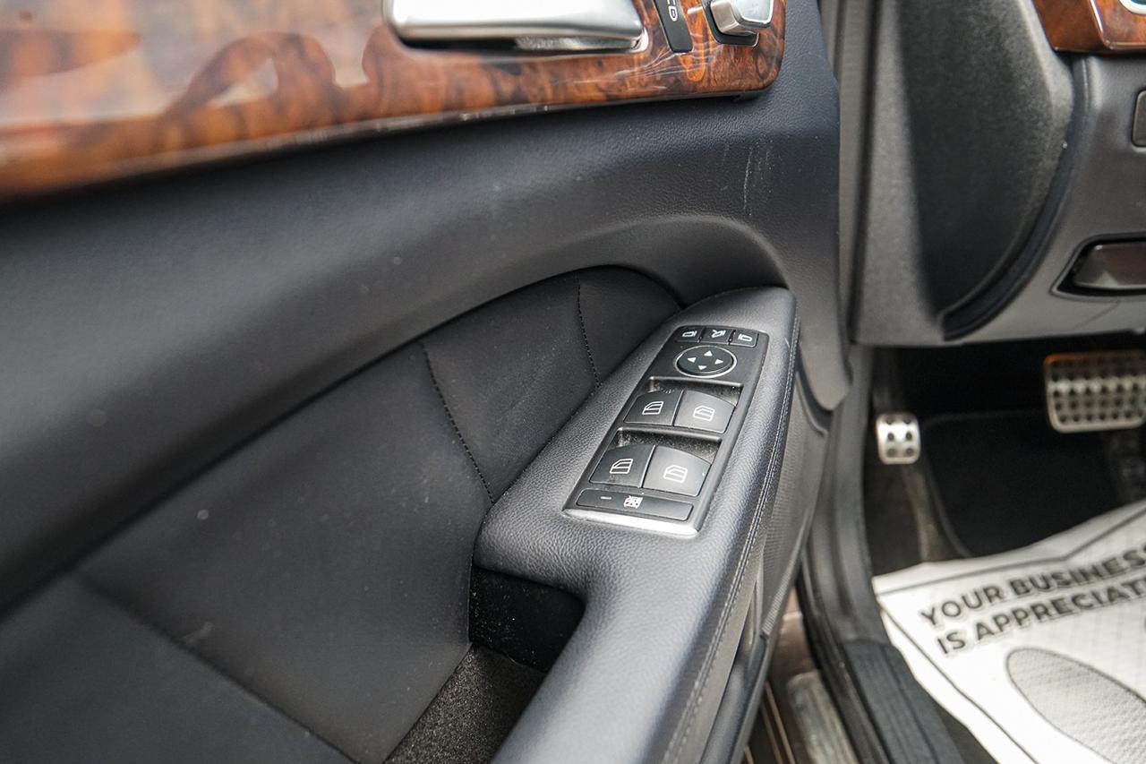 2016 Mercedes-Benz CLS-Class CLS 550 4MATIC |AMG PKG|SUNROOF|NAVI|WOOD TRIM Photo