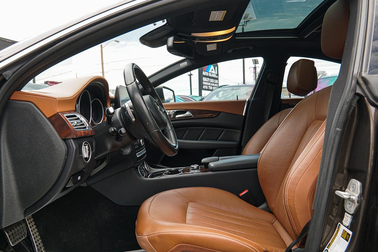 2016 Mercedes-Benz CLS-Class CLS 550 4MATIC |AMG PKG|SUNROOF|NAVI|WOOD TRIM Photo