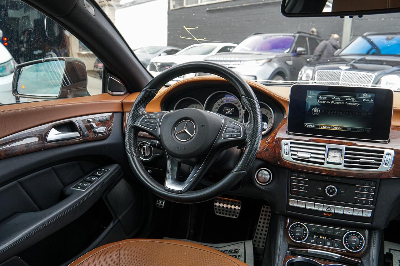 2016 Mercedes-Benz CLS-Class CLS 550 4MATIC |AMG PKG|SUNROOF|NAVI|WOOD TRIM Photo