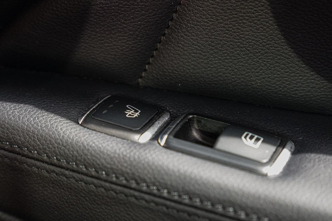 2016 Mercedes-Benz CLS-Class CLS 550 4MATIC |AMG PKG|SUNROOF|NAVI|WOOD TRIM Photo