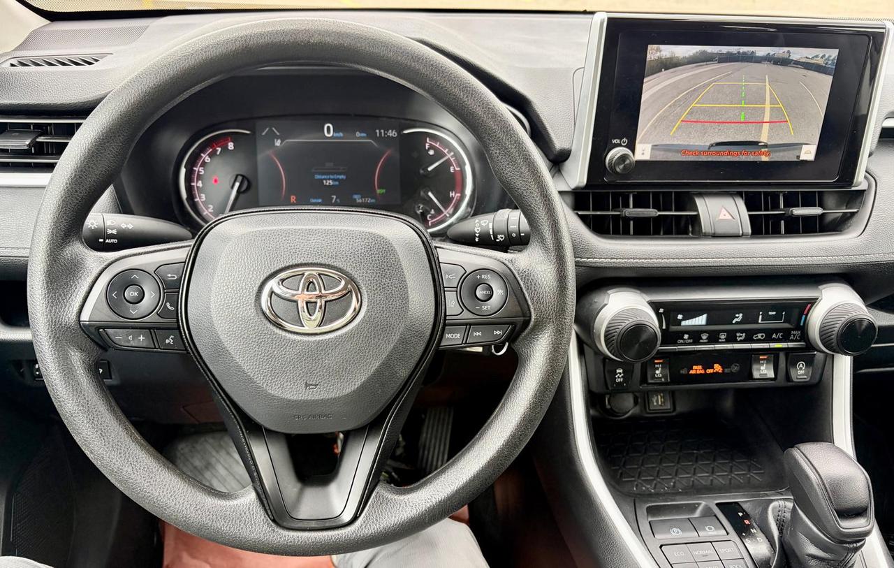 2023 Toyota RAV4 LE AWD - Photo #7