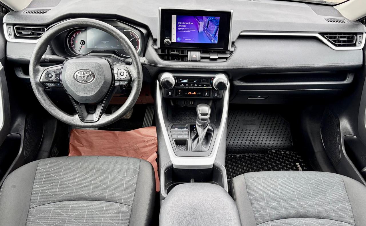 2023 Toyota RAV4 LE AWD Photo
