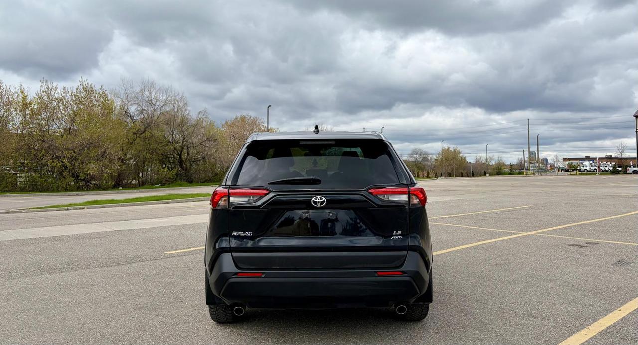 2023 Toyota RAV4 LE AWD Photo