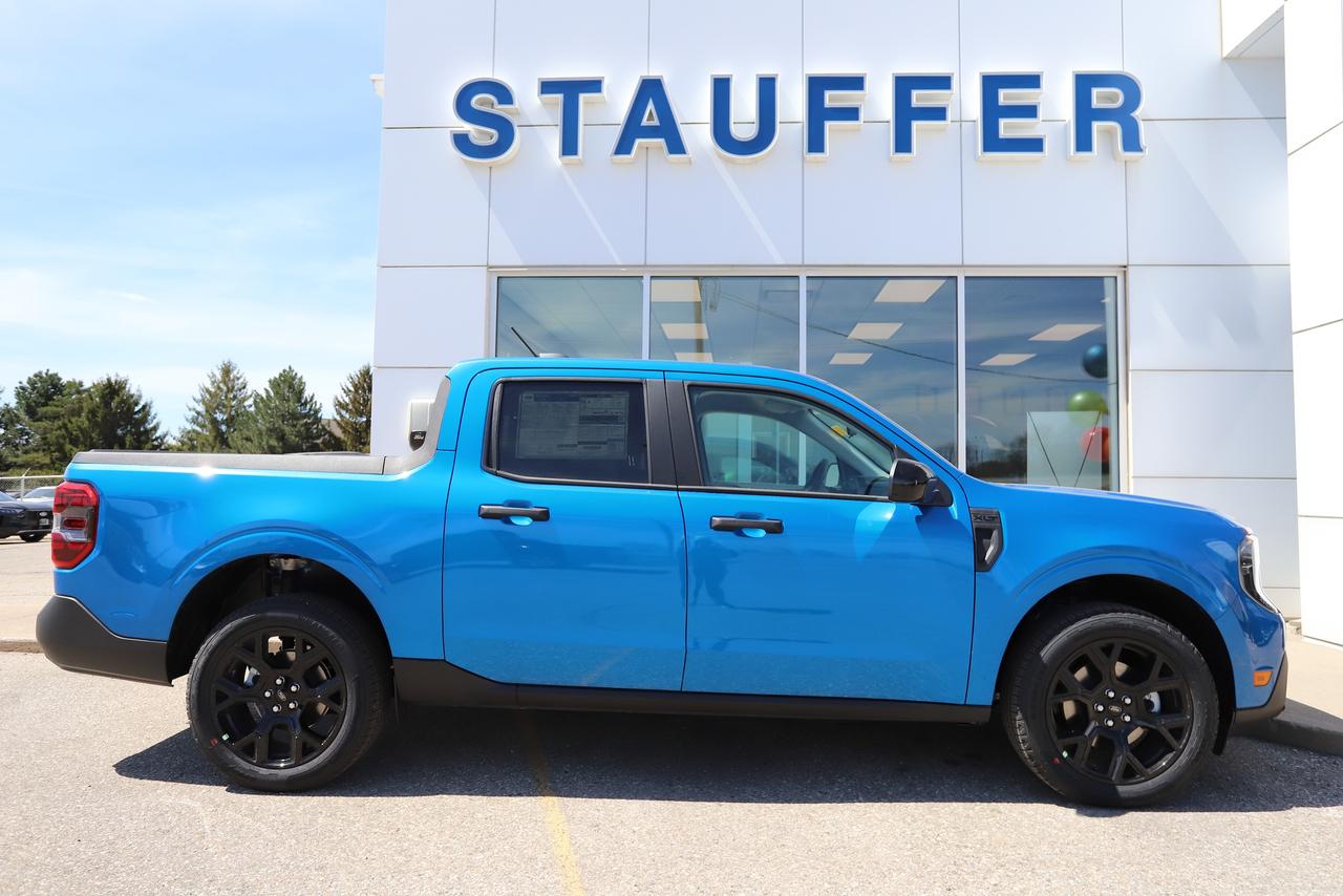 2026 Ford Maverick XLT AWD SuperCrew Photo2