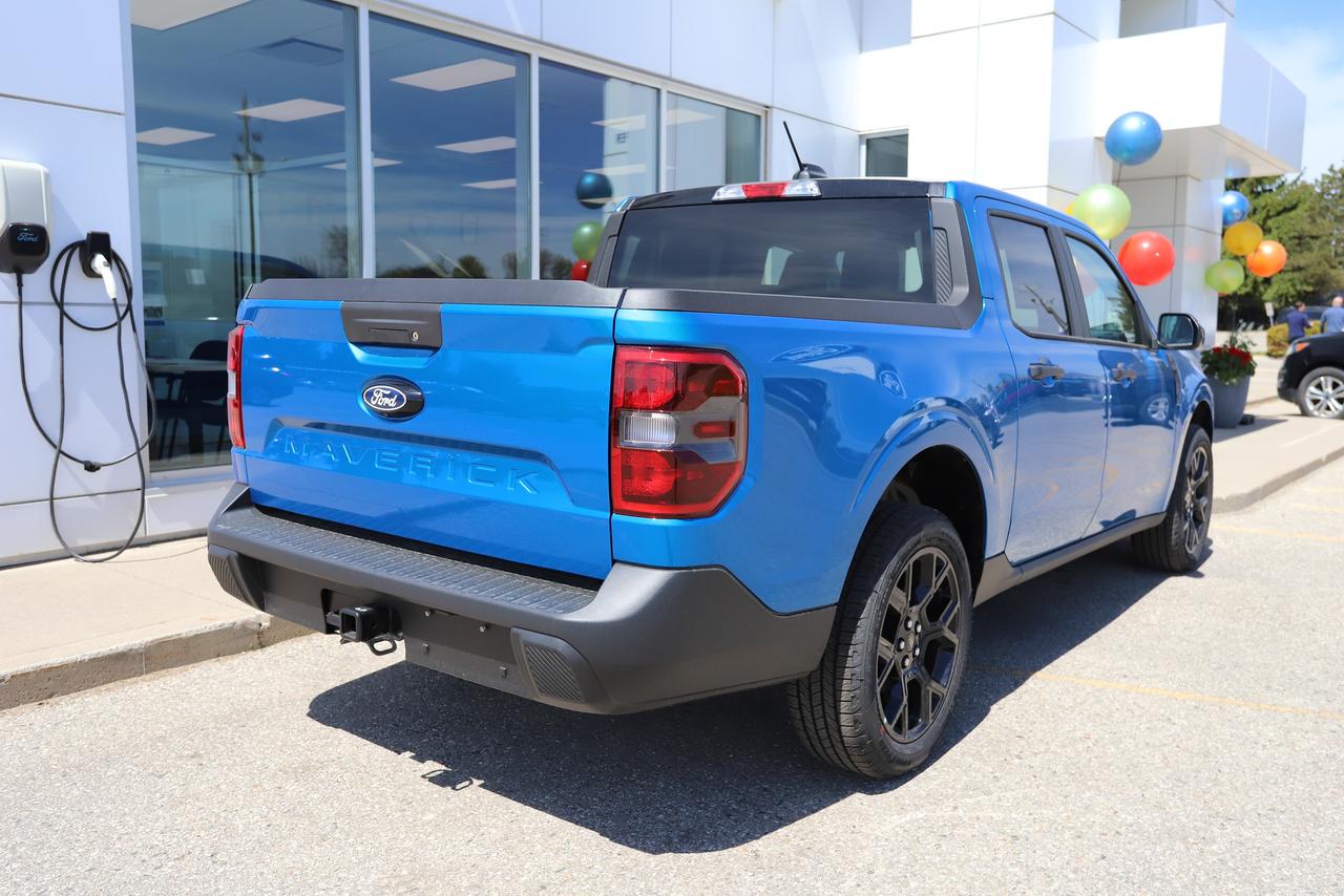 2026 Ford Maverick XLT AWD SuperCrew Photo3