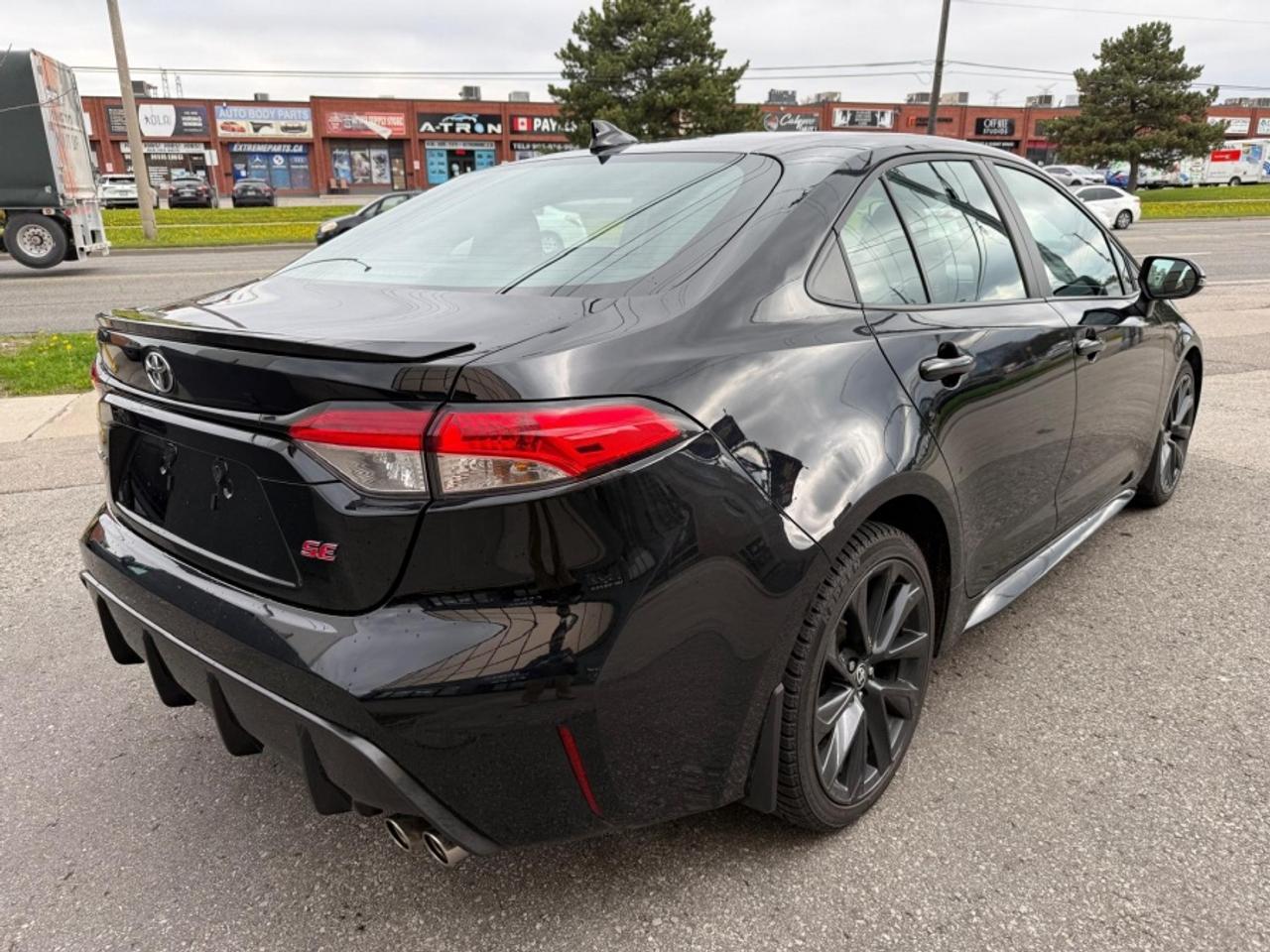 2023 Toyota Corolla SE /SUNROOF /WIRELESS CARPLAY /REAR CAMERA Photo