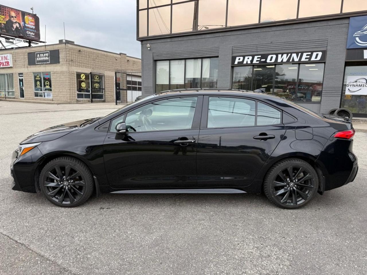 2023 Toyota Corolla SE /SUNROOF /WIRELESS CARPLAY /REAR CAMERA Photo
