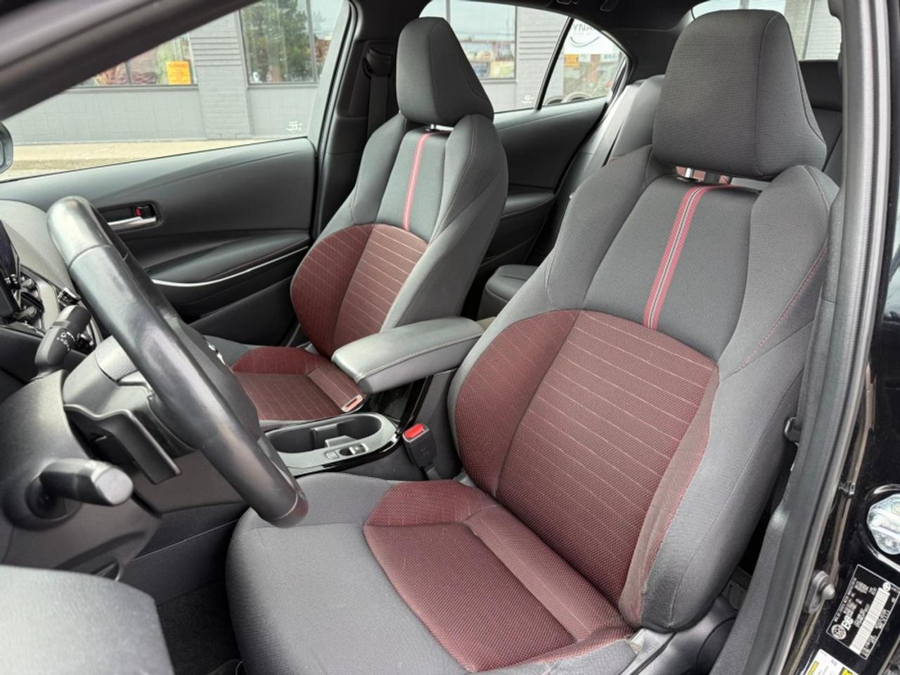 2023 Toyota Corolla SE /SUNROOF /WIRELESS CARPLAY /REAR CAMERA Photo