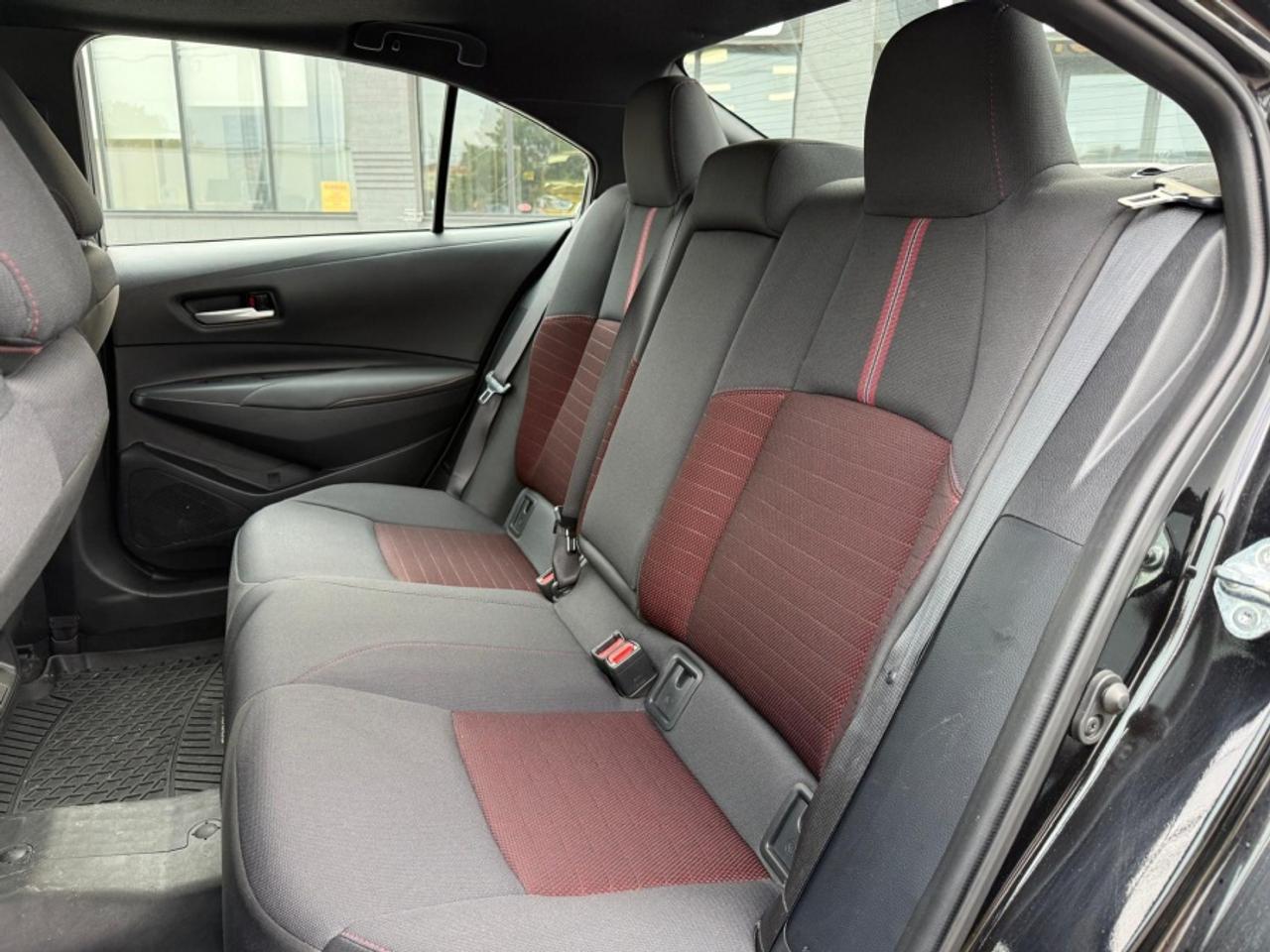 2023 Toyota Corolla SE /SUNROOF /WIRELESS CARPLAY /REAR CAMERA Photo