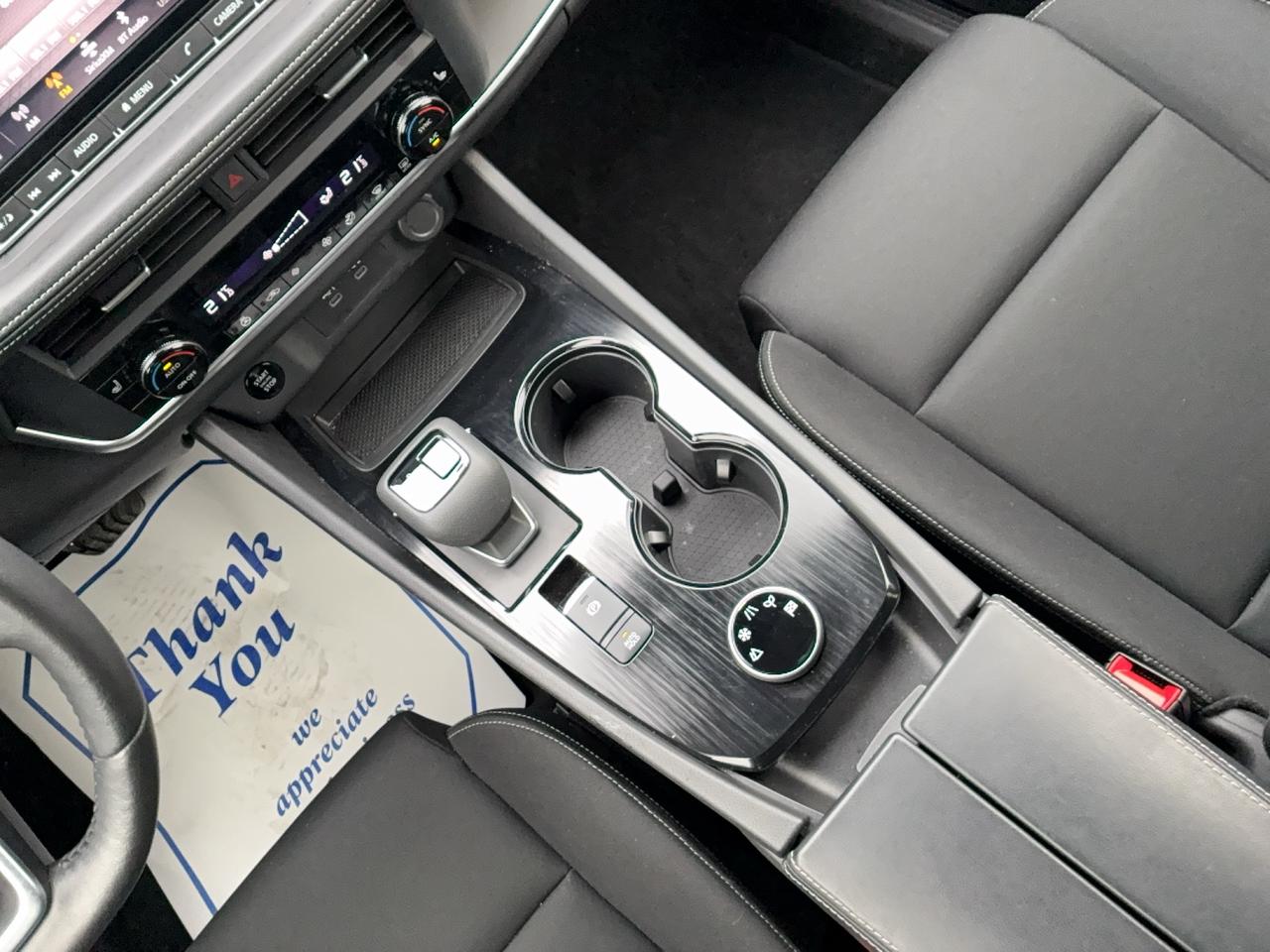 2024 Nissan Rogue S AWD 1.5L3cylGas HeatedSeats&SteeringWheel Photo