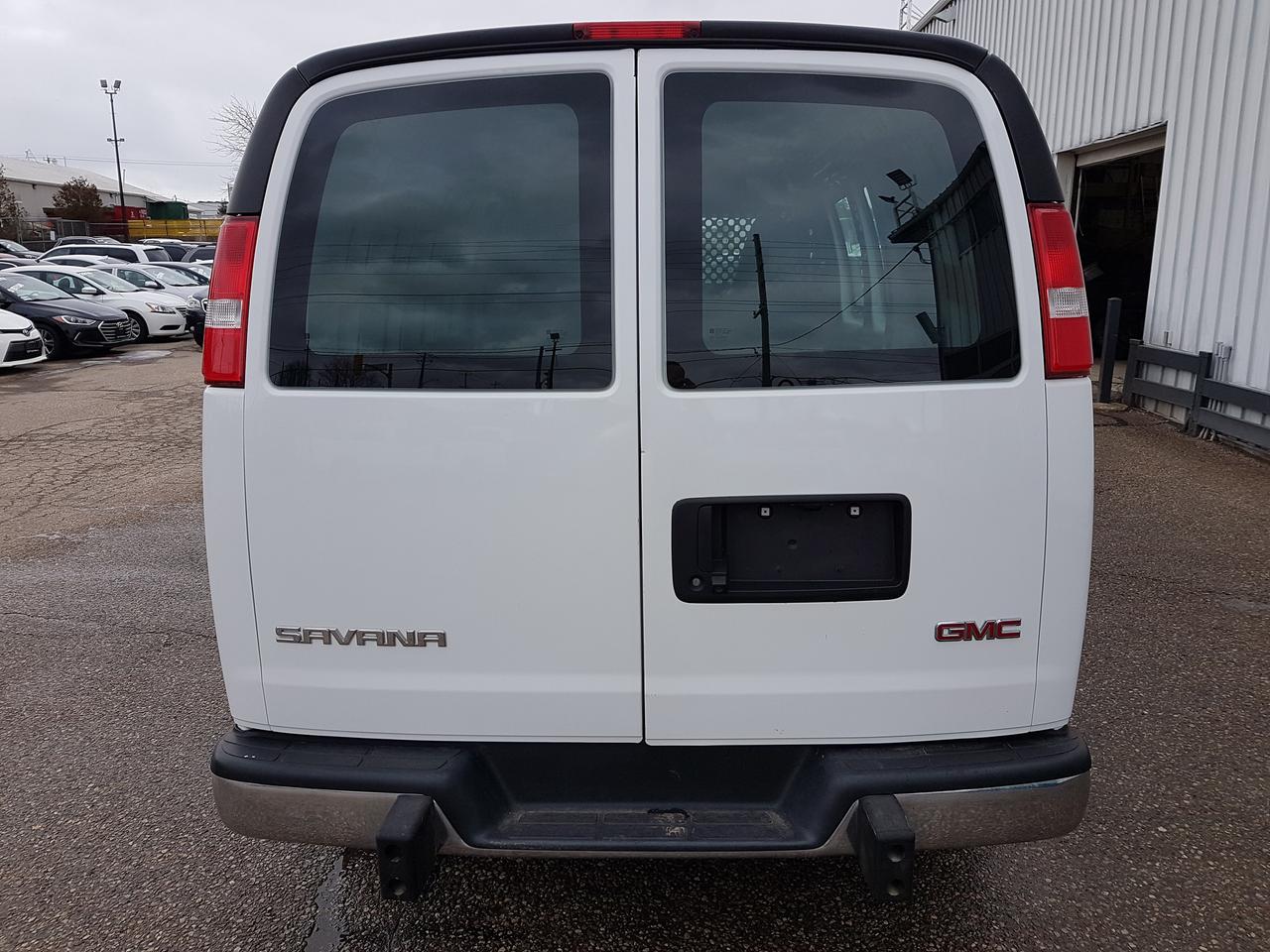 2023 GMC Savana Cargo Van Cargo 135" Photo3