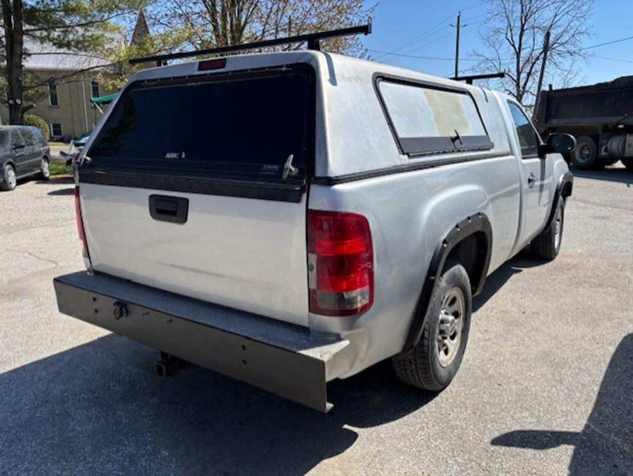 2011 GMC Sierra 1500 2WD Reg Cab 119.0" WT Photo2
