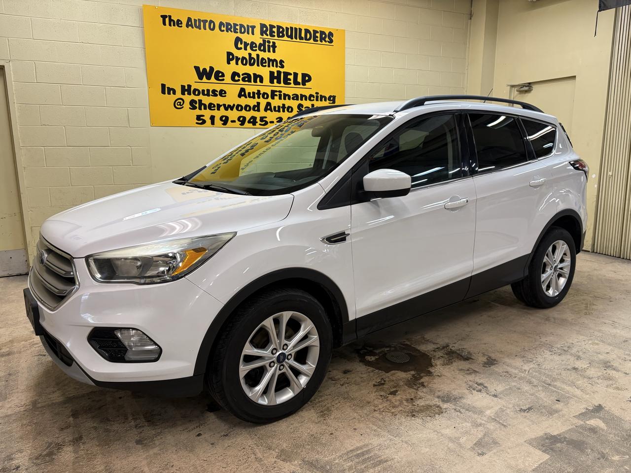 2018 Ford Escape SE Photo2
