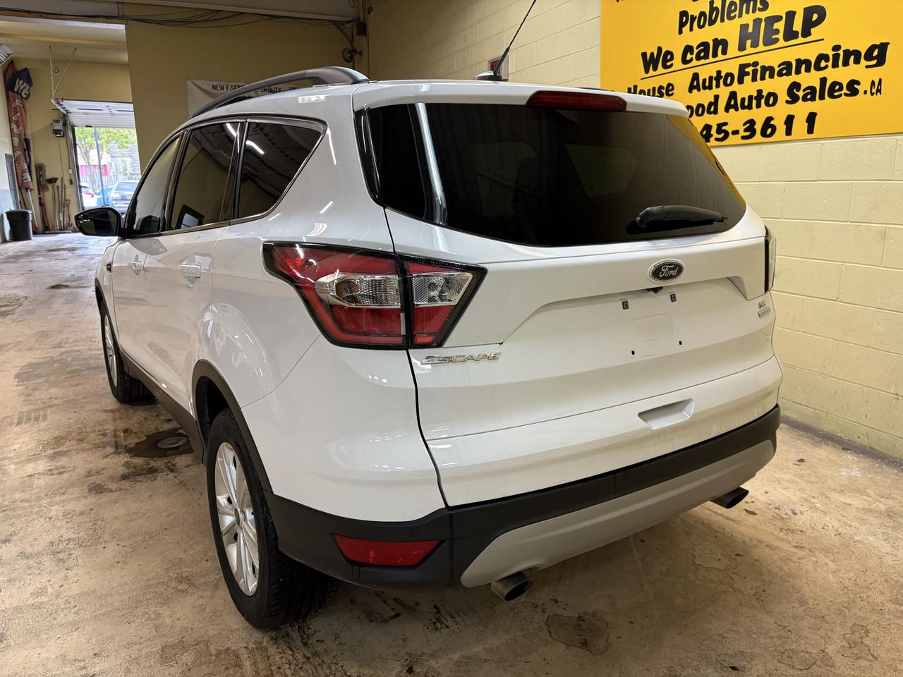 2018 Ford Escape SE Photo3